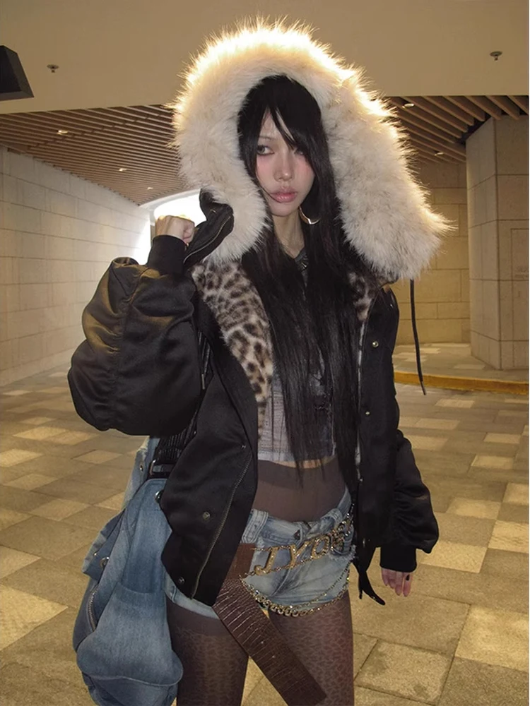 Thickened Short Cotton Jacket Hooded Coat Black Fur Collar Women's Winter Warm Clothes Street Style Commute Korean Loose Fit
Thickened Short Cotton Jacket Hooded Coat Black Fur Collar Women's Winter Warm Clothes Street Style Commute Korean Loose Fit