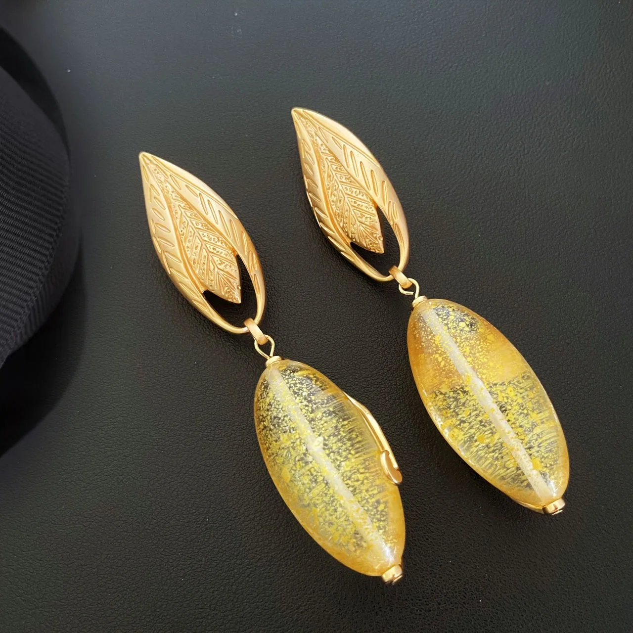 New Jewelry & Accessories Retro Style Leaf Shaped Design Crystal Ear Clip Earrings For Women's Parties & Gifts
New Jewelry & Accessories Retro Style Leaf Shaped Design Crystal Ear Clip Earrings For Women's Parties & Gifts