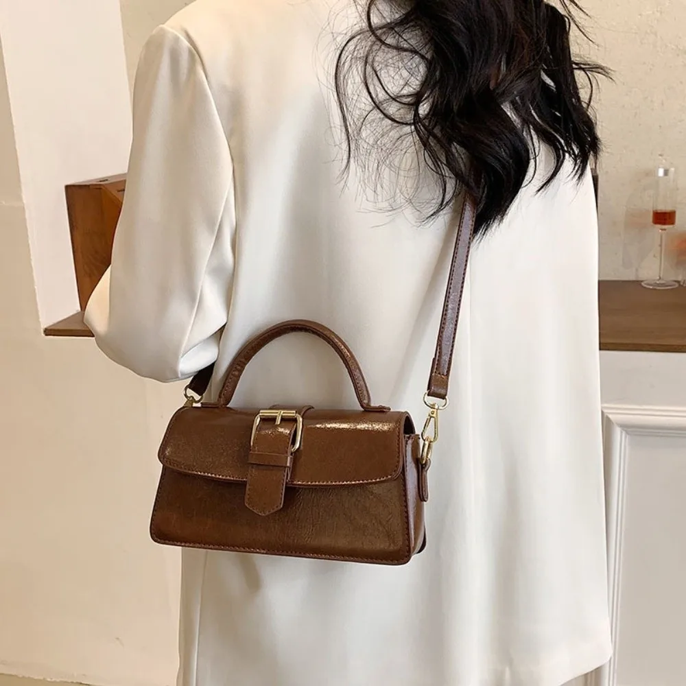 Handbag Korean PU Crossbody Bag PU Leather Solid Color Korean Underarm Bag Square Large Capacity Women Shoulder Bag Lady Gift
Handbag Korean PU Crossbody Bag PU Leather Solid Color Korean Underarm Bag Square Large Capacity Women Shoulder Bag Lady Gift