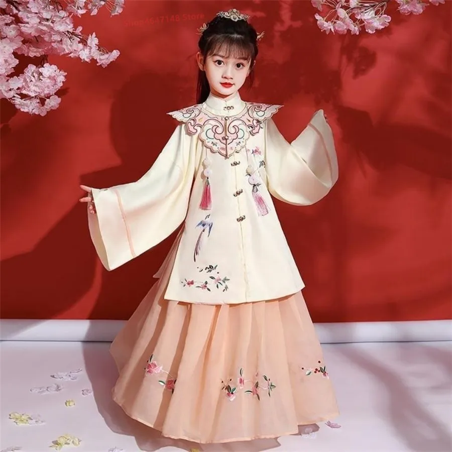 Vintage Chinese Traditional Ming Dynasty Cloud Shoulder Hanfu Girl Embroider Dress Costumes Fairy Princess Kids Perform Dresses
Vintage Chinese Traditional Ming Dynasty Cloud Shoulder Hanfu Girl Embroider Dress Costumes Fairy Princess Kids Perform Dresses