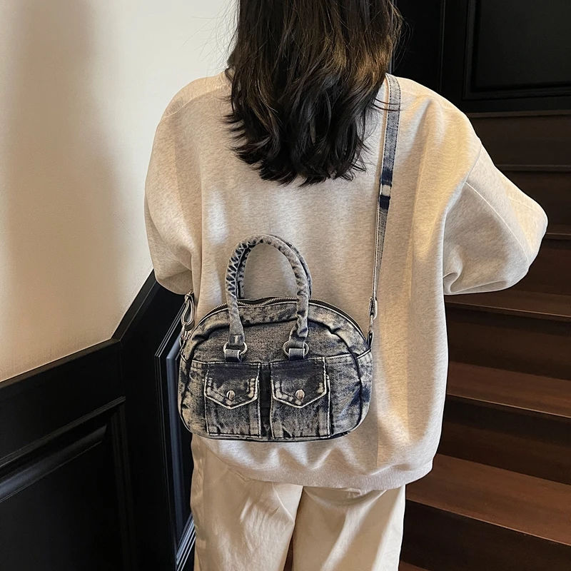 Qualitied Denim Women's Bag New Jeans Shoulder Bag Cowboy Bowling Handbag Canvas Messenger Bag Y2K Eco Bag Korean Tote Pockets
Qualitied Denim Women's Bag New Jeans Shoulder Bag Cowboy Bowling Handbag Canvas Messenger Bag Y2K Eco Bag Korean Tote Pockets