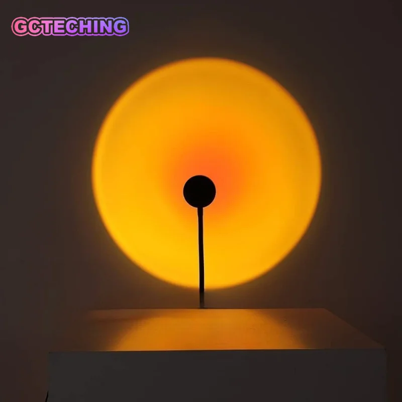 Rainbow Projection Lamp, USB Decorative Sunset Atmosphere Lamp, Multi-angle Rotatable, Suitable for Home Living Room and Bedroom
Rainbow Projection Lamp, USB Decorative Sunset Atmosphere Lamp, Multi-angle Rotatable, Suitable for Home Living Room and Bedroom