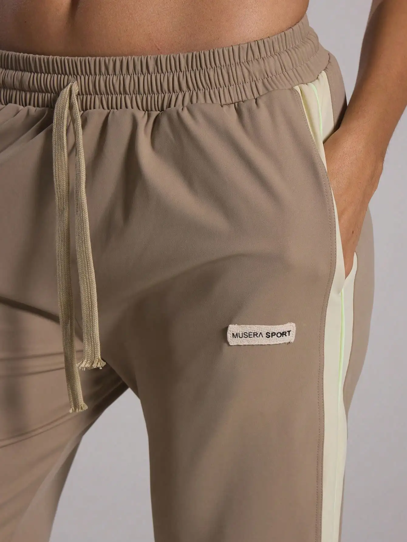 Mid Rise Straight Leg Jogger Pants For Sport Workout Tennis Padel Gym Casual
Mid Rise Straight Leg Jogger Pants For Sport Workout Tennis Padel Gym Casual