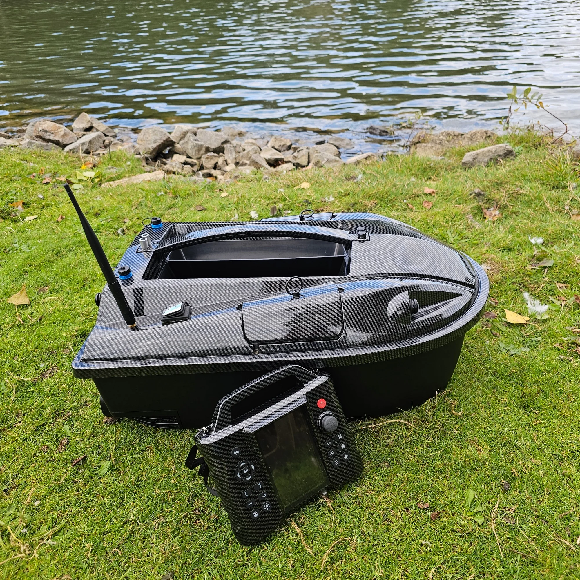 M60-Basic Fishing Bait Boat with GPS +sonar Fishing Finder +color Display Screen
M60-Basic Fishing Bait Boat with GPS +sonar Fishing Finder +color Display Screen