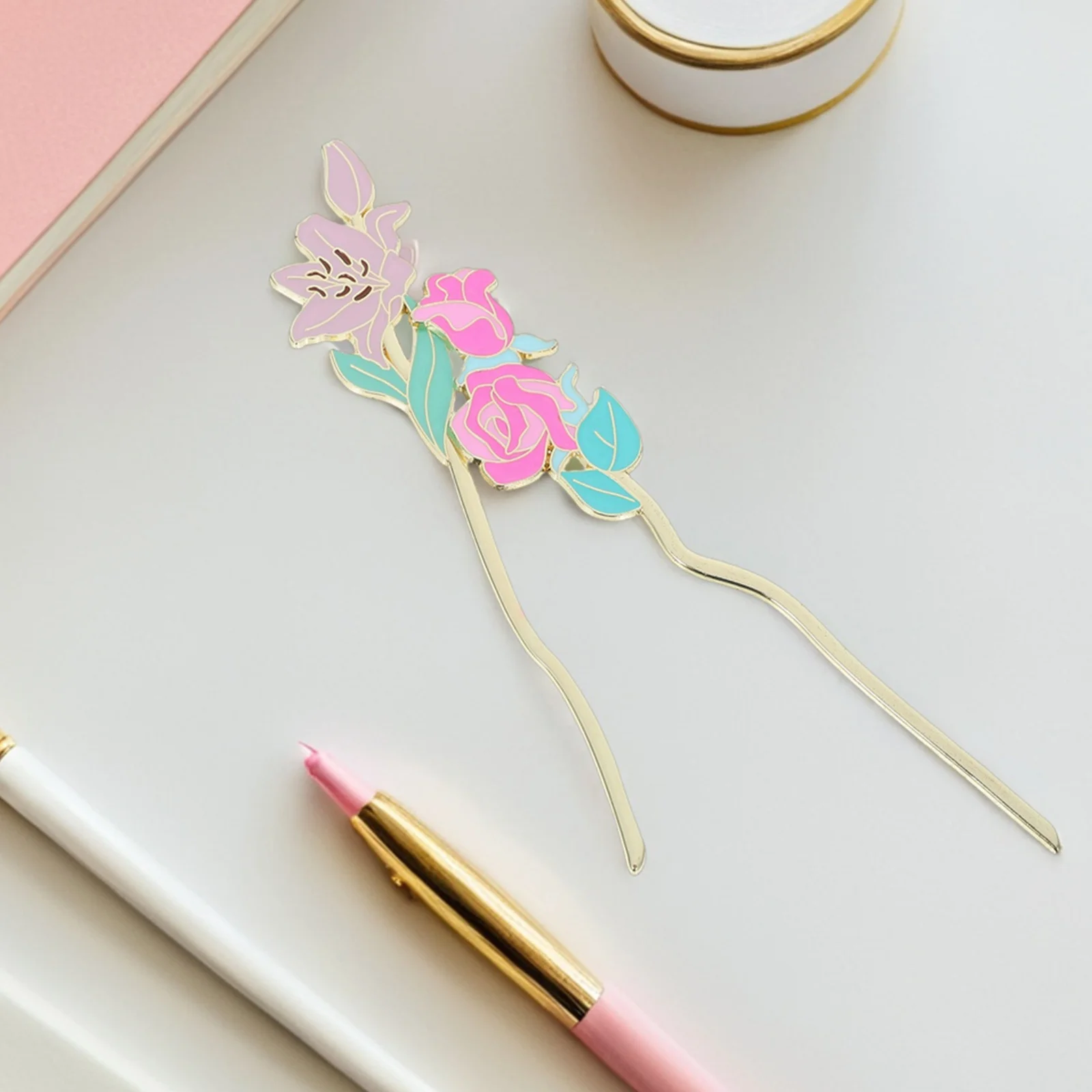 2Pcs Floral Bookmark Metal Book Page Holder Elegant Flower Design for Women Book Lovers Teachers Reading Accessories Gift
2Pcs Floral Bookmark Metal Book Page Holder Elegant Flower Design for Women Book Lovers Teachers Reading Accessories Gift