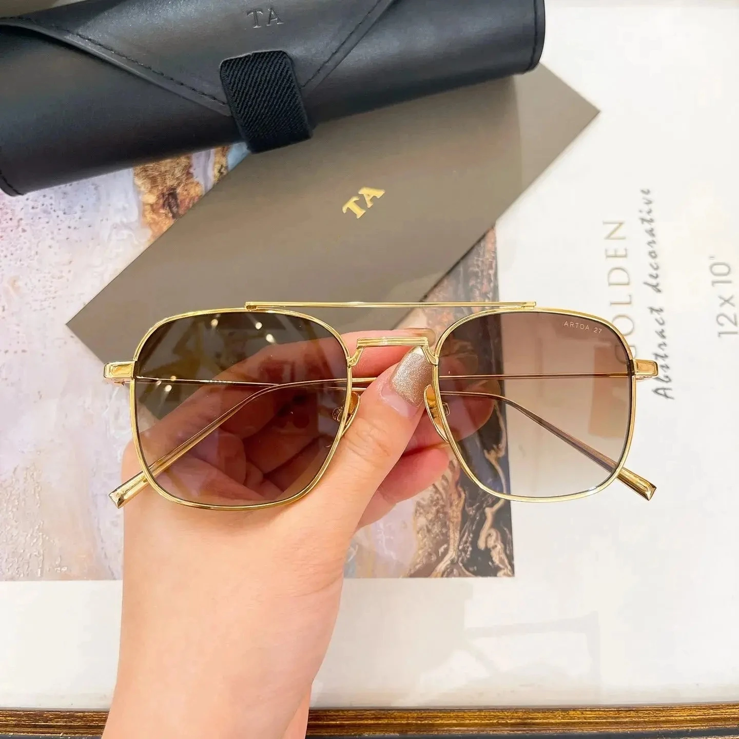 Authentic For DIYTA DT DTS163 Luxury Designer Gold Alloy Frame Men Women Sun Glasses Retro Leisure Male Couple Eyewear With Box
Authentic For DIYTA DT DTS163 Luxury Designer Gold Alloy Frame Men Women Sun Glasses Retro Leisure Male Couple Eyewear With Box