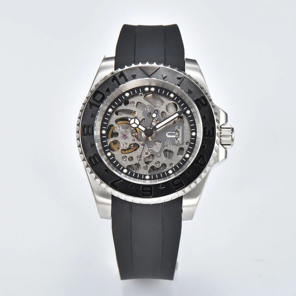 NH70 hollow movement mechanical automatic men's watch business leisure diving sports sapphire glass
NH70 hollow movement mechanical automatic men's watch business leisure diving sports sapphire glass