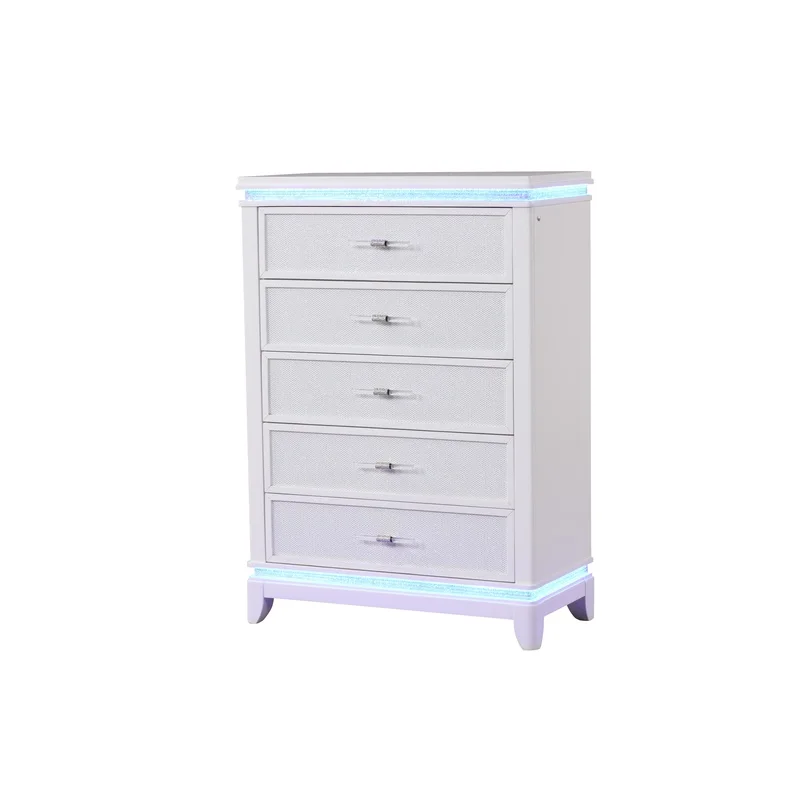 White Wood 5-Drawer Chest with Diamond Pulls and Reflective Details
White Wood 5-Drawer Chest with Diamond Pulls and Reflective Details