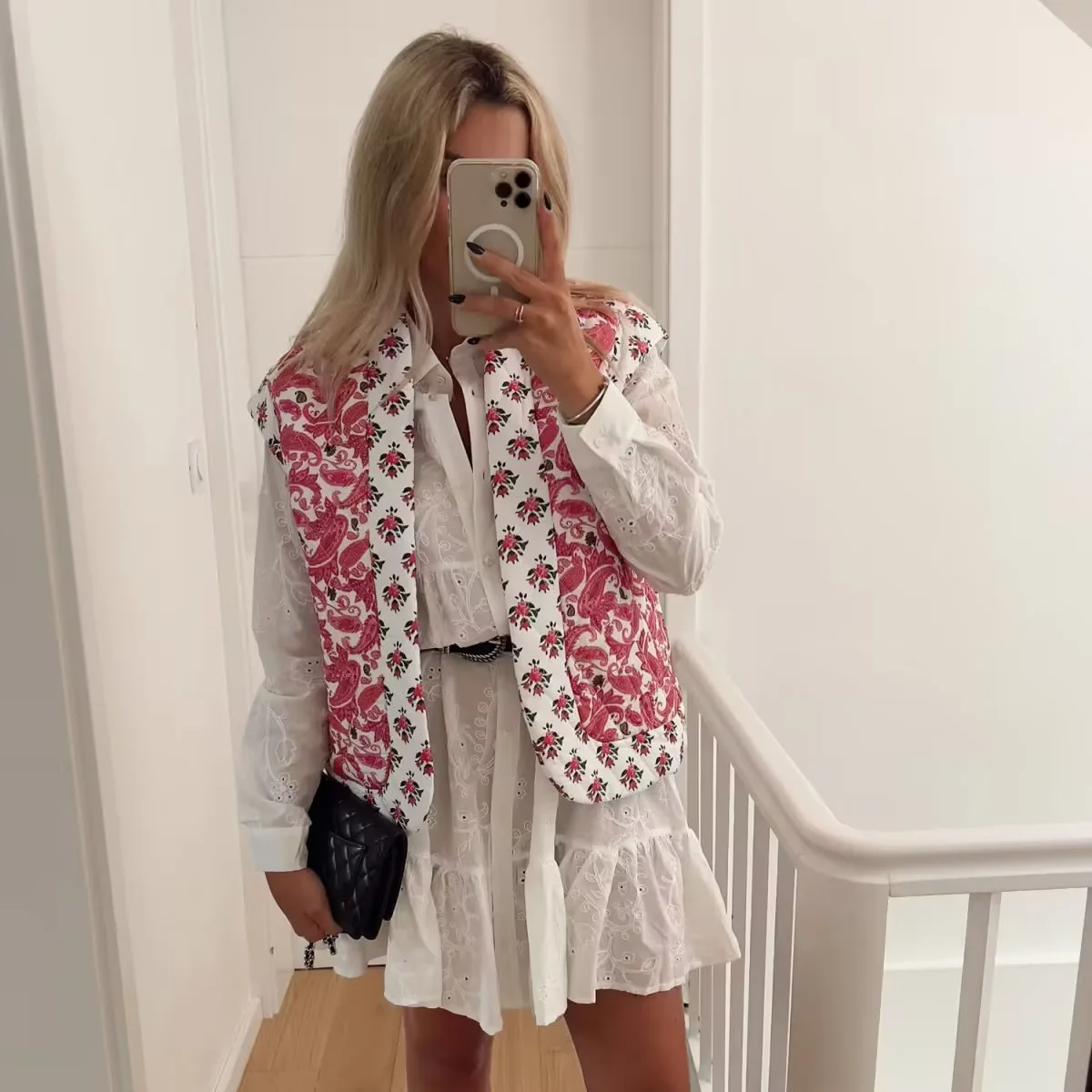 Women Quilted Vest Autumn Winter Fashion Paisley Flower Print Sleeveless Crop Waistcoats Elegant Chic Vintage Outerwear Coat 
Women Quilted Vest Autumn Winter Fashion Paisley Flower Print Sleeveless Crop Waistcoats Elegant Chic Vintage Outerwear Coat