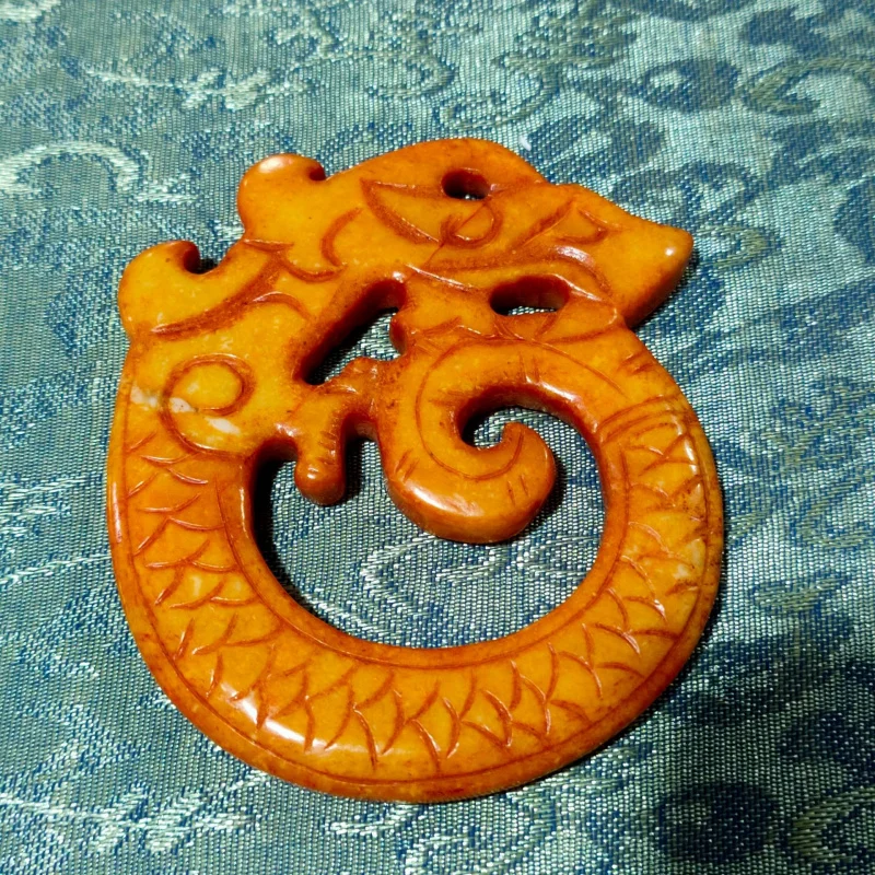 Craft Natural Live Supply Vintage Handicrafts Antique Goods Xiu Jade Carving Hollow Jade Dragon Ornament
Craft Natural Live Supply Vintage Handicrafts Antique Goods Xiu Jade Carving Hollow Jade Dragon Ornament