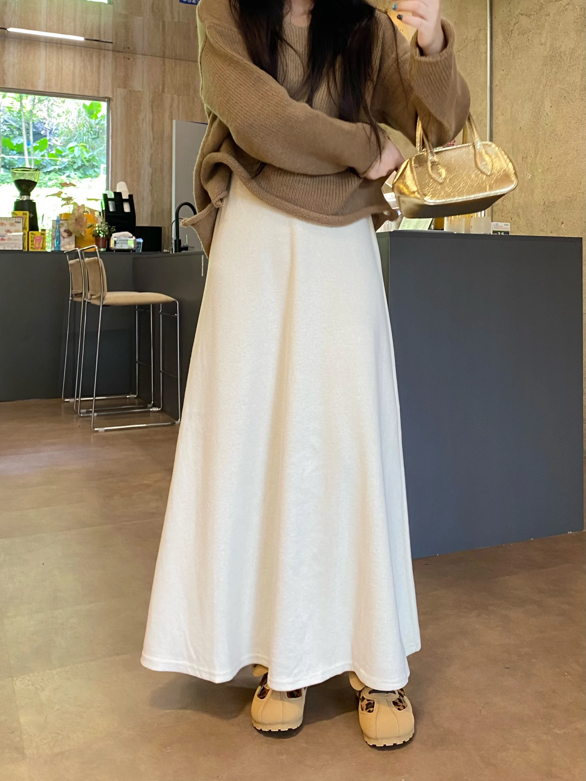 Женская повседневная юбка-макси Off ey Glutinous с высокой талией, А-силуэта, стройнящая, в пол, для отдыха
Женская повседневная юбка-макси Off ey Glutinous с высокой талией, А-силуэта, стройнящая, в пол, для отдыха