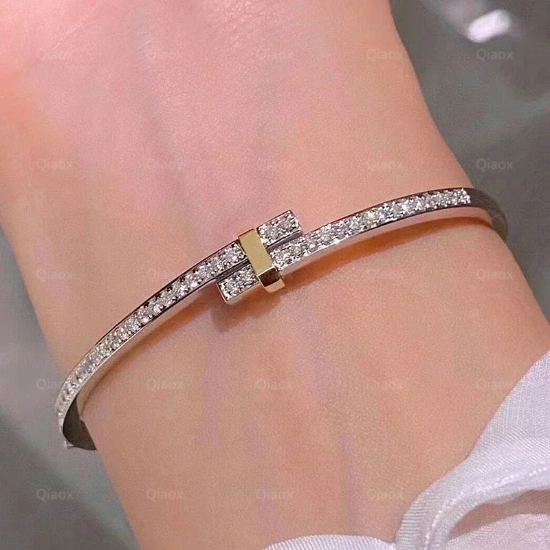CY High-end brand Jewelry 925 sterling Silver Surround Cross bracelet Ladies fashion temperament luxury party anniversary gift
CY High-end brand Jewelry 925 sterling Silver Surround Cross bracelet Ladies fashion temperament luxury party anniversary gift