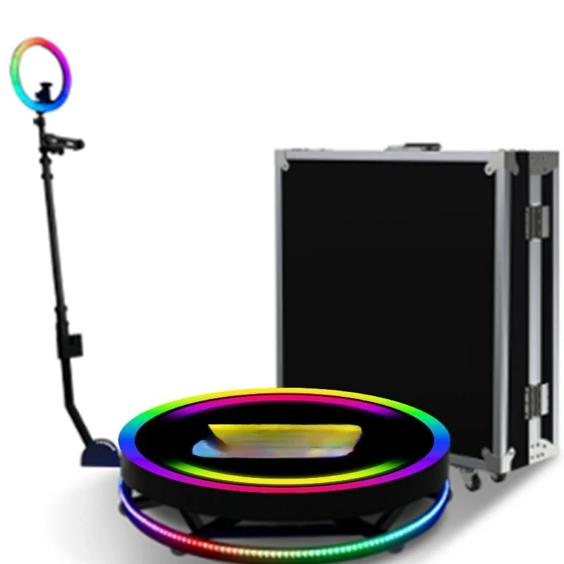 Stage degree revolving around the stage Selfie 360Photobooth
Stage degree revolving around the stage Selfie 360Photobooth