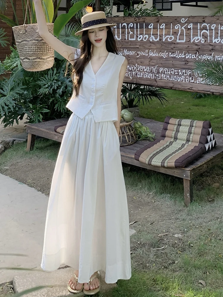 Retro Elegant Vest Top Sleeveless Holiday Two-Piece Set A-Line Skirt High Waist Midi Dress Summer Fashion Women's Ensemble
Retro Elegant Vest Top Sleeveless Holiday Two-Piece Set A-Line Skirt High Waist Midi Dress Summer Fashion Women's Ensemble