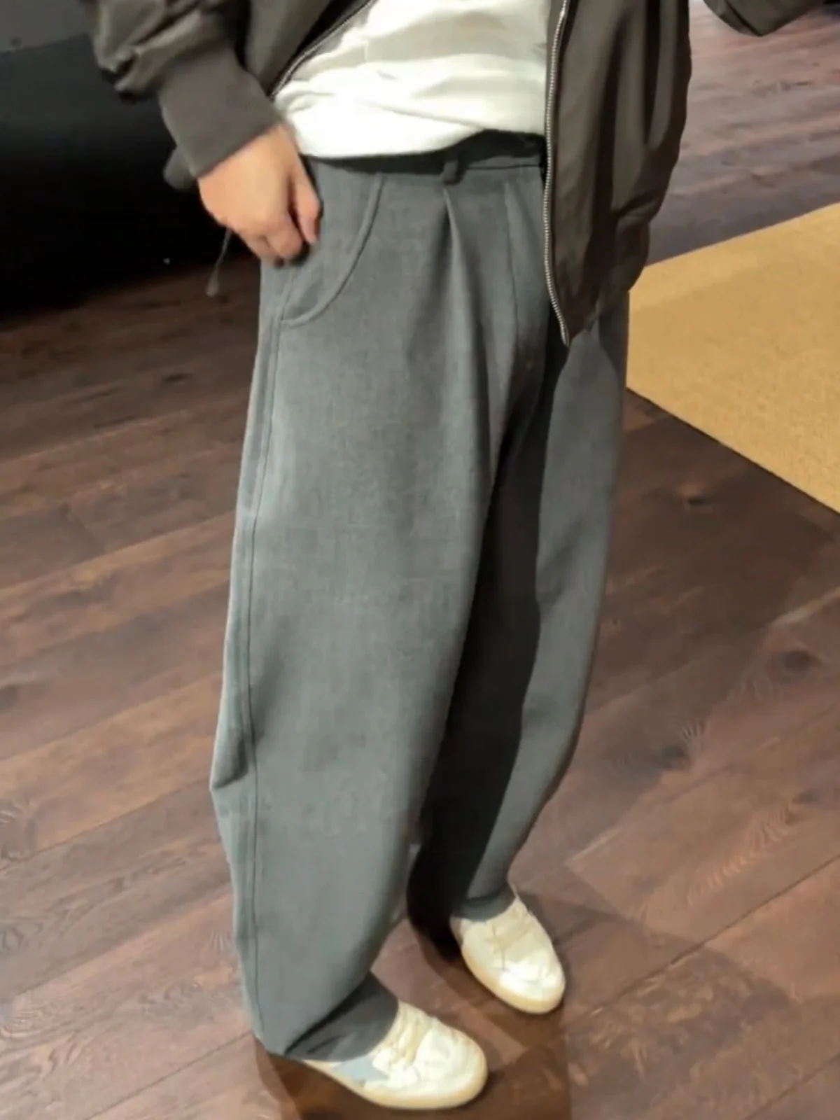 Мужские повседневные прямые брюки, осень-зима, модные, свободные, дышащие, деловые, удобные, из хлопка и полиэстера
Мужские повседневные прямые брюки, осень-зима, модные, свободные, дышащие, деловые, удобные, из хлопка и полиэстера