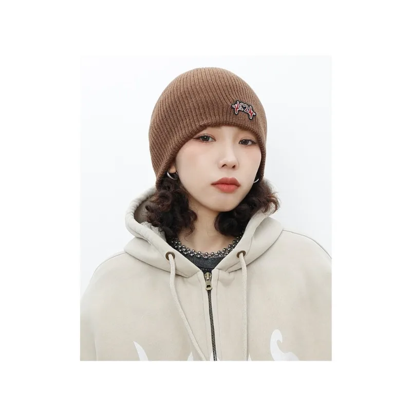 Hand-knit Hat Winter Beanie Men's Hat Knitted Beanie Women's Knitted Skullcap Bowler Hat Autumn Toque Stocking Cap Holiday Gifts 
Hand-knit Hat Winter Beanie Men's Hat Knitted Beanie Women's Knitted Skullcap Bowler Hat Autumn Toque Stocking Cap Holiday Gifts