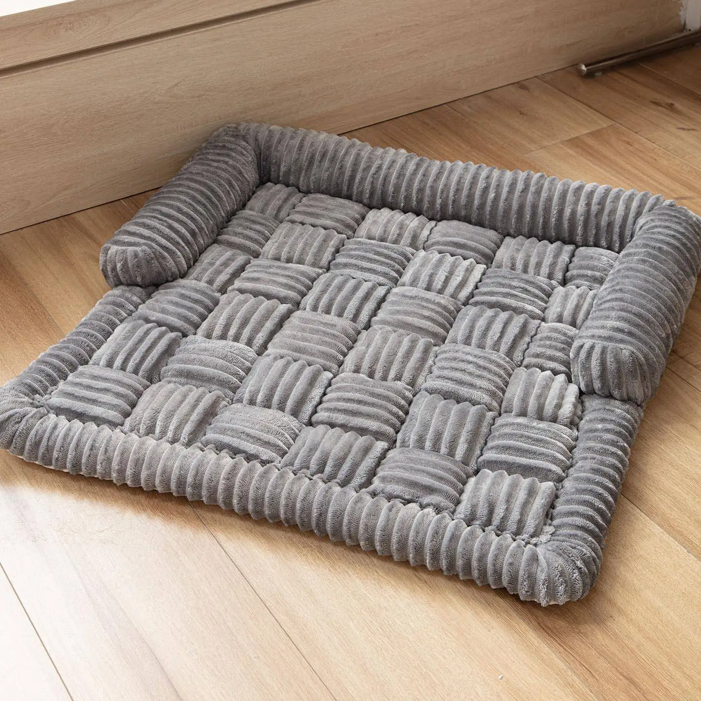 Thickened Warm Plush Pet Mat Dog Bed Anti Slip Fixed New Arrival Autumn Winter Pet Pad for Dogs Cozy Home Pet Supplies
Thickened Warm Plush Pet Mat Dog Bed Anti Slip Fixed New Arrival Autumn Winter Pet Pad for Dogs Cozy Home Pet Supplies