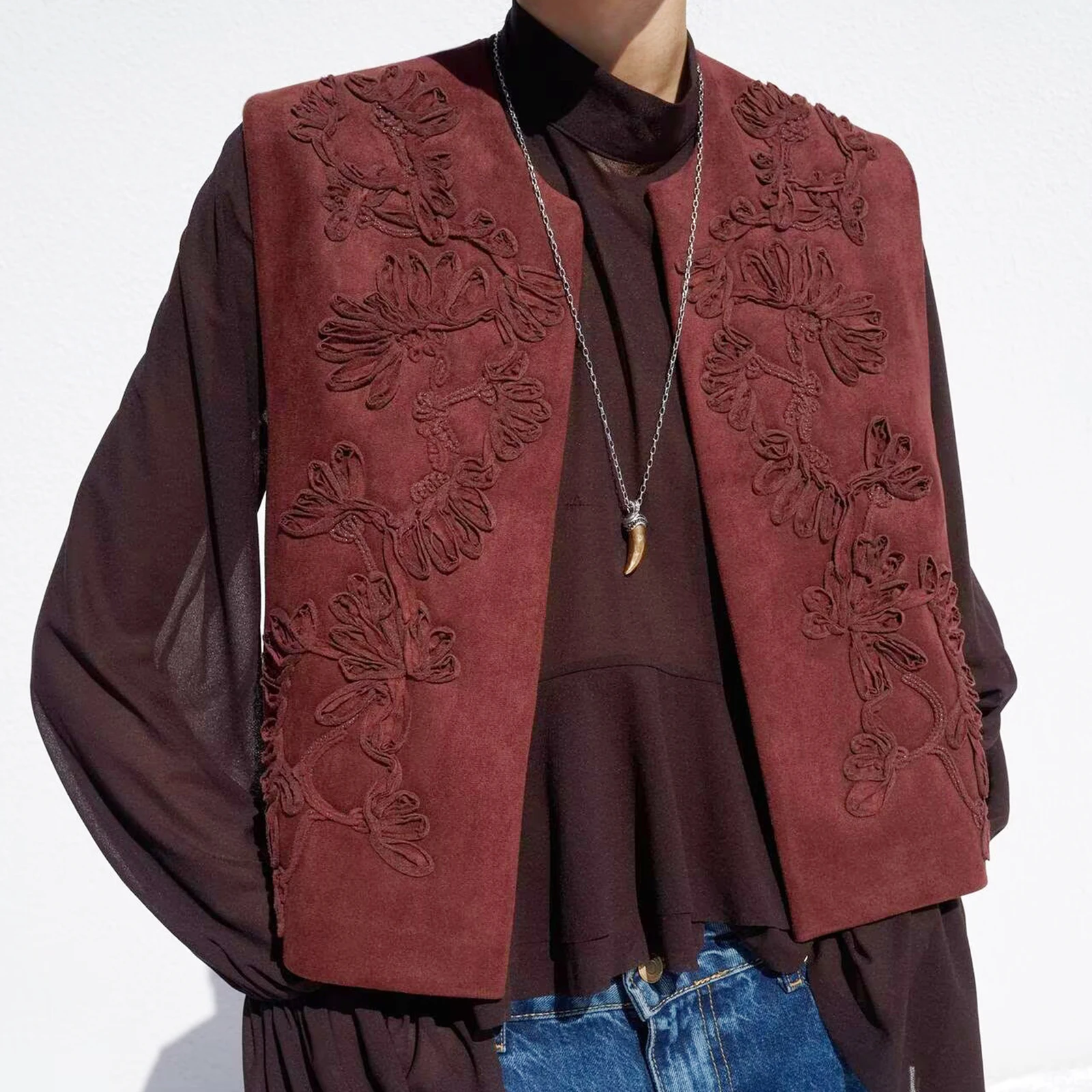 2025 Winter Women's Fall Winter Tanks Vest Casual Suede Texture Stylish Embroidered Sleeveless Jacket Waistcoat
2025 Winter Women's Fall Winter Tanks Vest Casual Suede Texture Stylish Embroidered Sleeveless Jacket Waistcoat