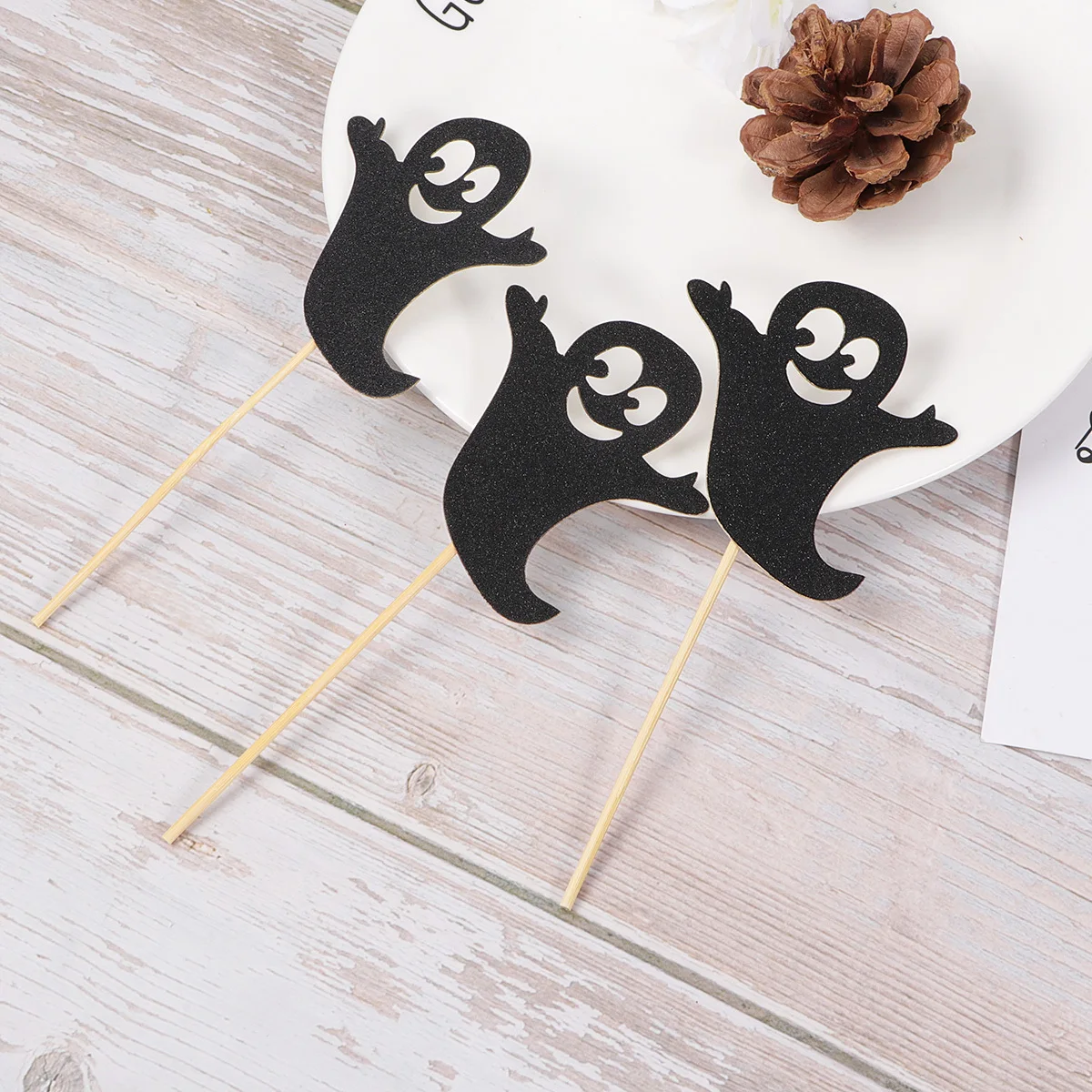 10pcs Cake Toppers Ghost Design Unique Non-Toxic Environment-Friendly Cupcake Toppers For Birthday Wedding Party Desserts Cake
10pcs Cake Toppers Ghost Design Unique Non-Toxic Environment-Friendly Cupcake Toppers For Birthday Wedding Party Desserts Cake