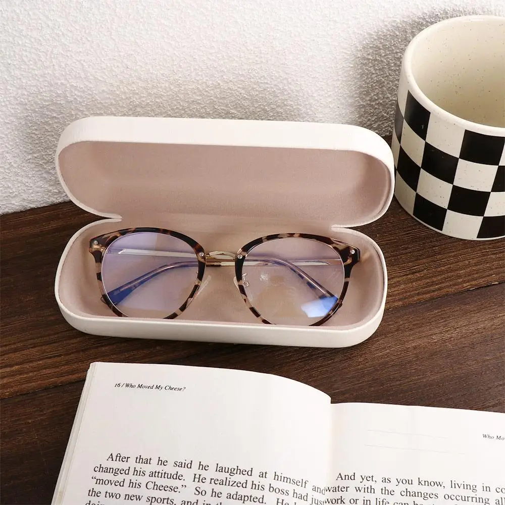 Pressure-proof Anti-Fall Waterproof PU Eyeswear Accessories Korean Style Glasses Case Cute Glasses Box Eyeglass Storage Box
Pressure-proof Anti-Fall Waterproof PU Eyeswear Accessories Korean Style Glasses Case Cute Glasses Box Eyeglass Storage Box
