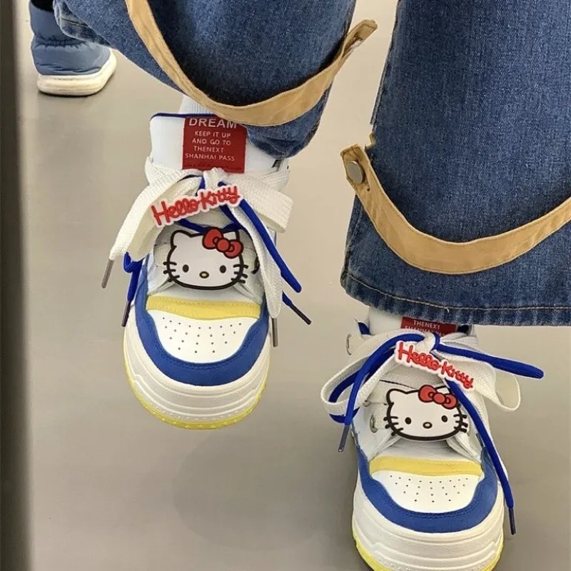 Sweet Hello Kitty Pendant Anime Kawaii Sanrio White Board Shoes Female Cute Casual Shoes Students Sneakers Gifts for Girls
Sweet Hello Kitty Pendant Anime Kawaii Sanrio White Board Shoes Female Cute Casual Shoes Students Sneakers Gifts for Girls