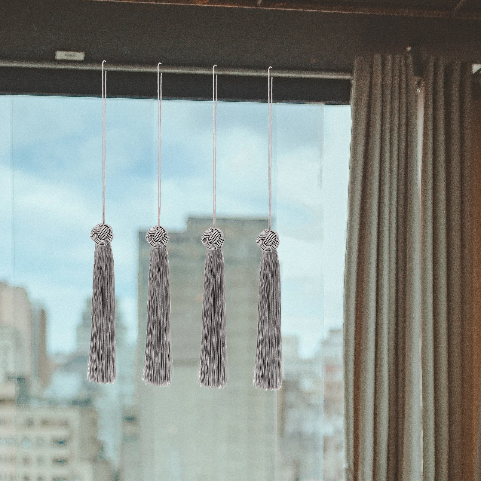 10 Pcs Key Chain Tassel Ear Women's Decor Gift Tags Tassels Polyester Charms for Jewelry Making 
10 Pcs Key Chain Tassel Ear Women's Decor Gift Tags Tassels Polyester Charms for Jewelry Making