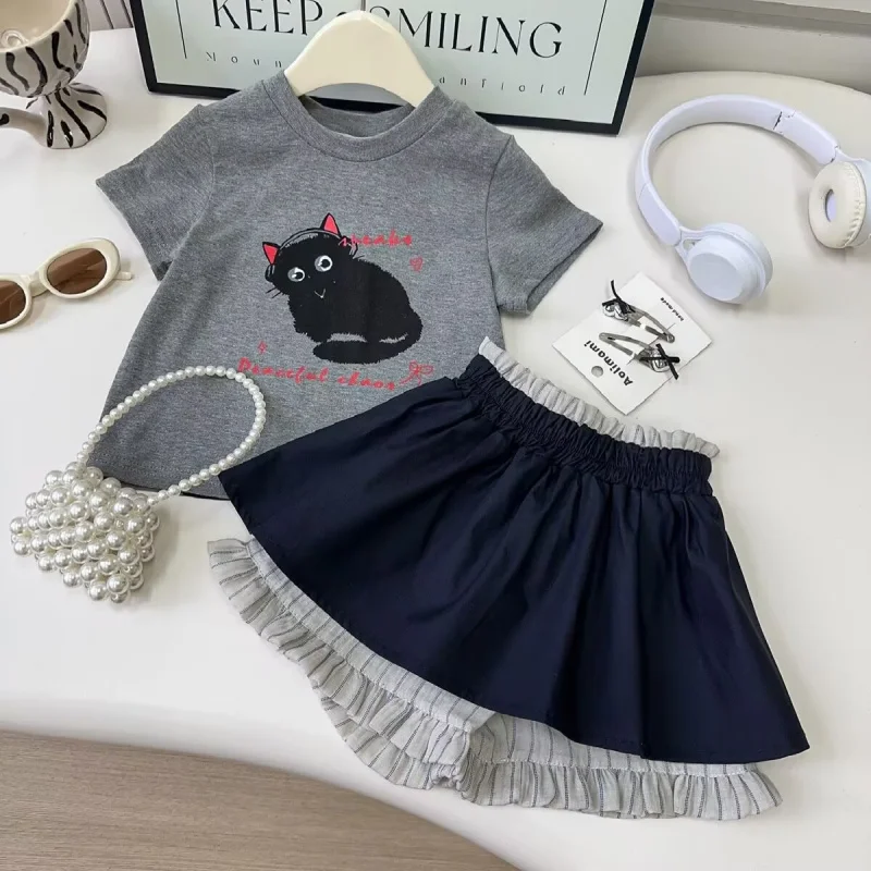 Summer Girls' Outfit2025New Cartoon Cat Short SleeveTT-shirt with Lace Trim and Skirt Pants Two-piece Set Wholesale
Summer Girls' Outfit2025New Cartoon Cat Short SleeveTT-shirt with Lace Trim and Skirt Pants Two-piece Set Wholesale