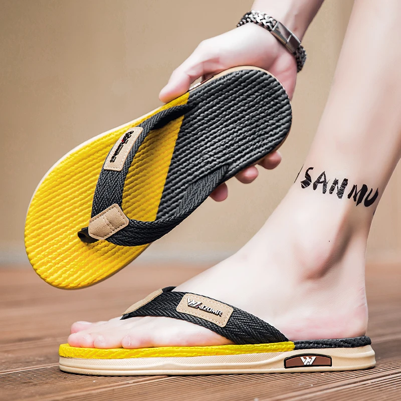 Feet remain odor-free even after prolonged wear! Men’s slip-on sandals for summer, featuring non-slip soles and thick cushioning
Feet remain odor-free even after prolonged wear! Men’s slip-on sandals for summer, featuring non-slip soles and thick cushioning