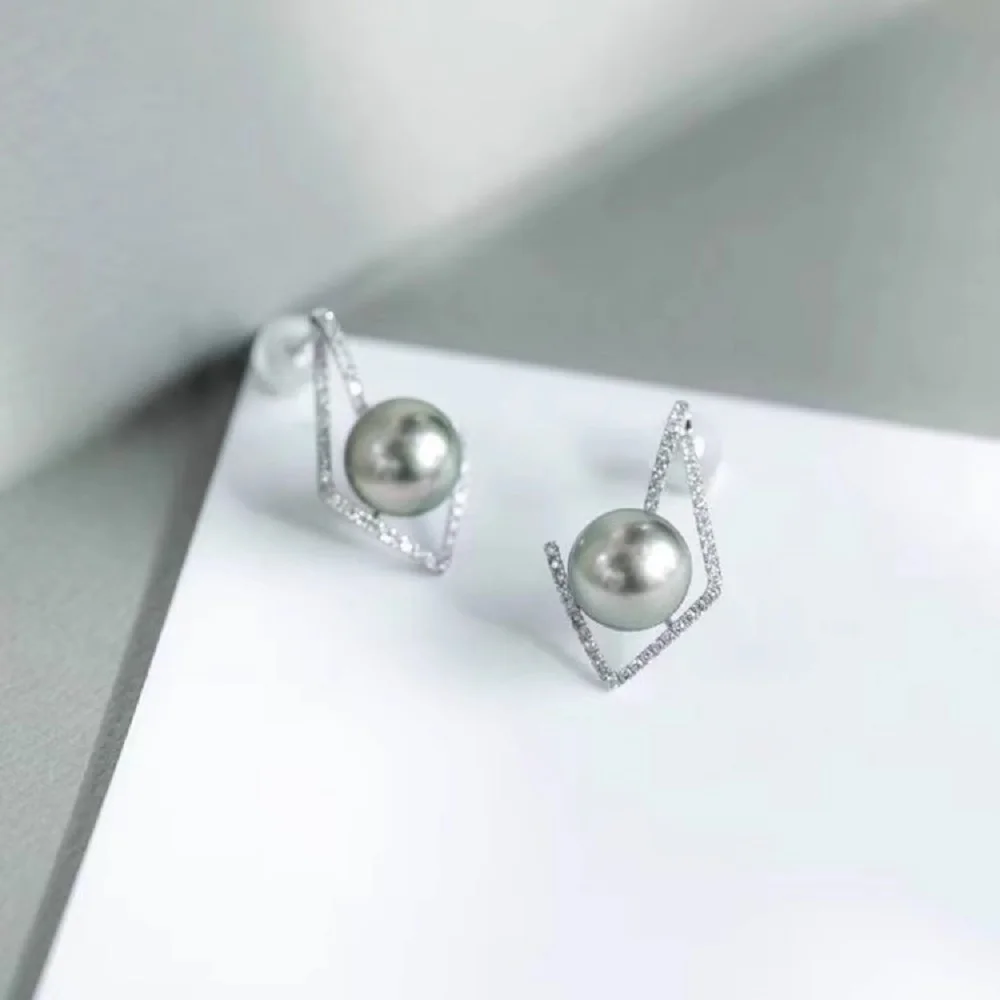 Fashionable and elegant AAAA8-9 natural South Sea round pearl silver ear ring 925s
Fashionable and elegant AAAA8-9 natural South Sea round pearl silver ear ring 925s
