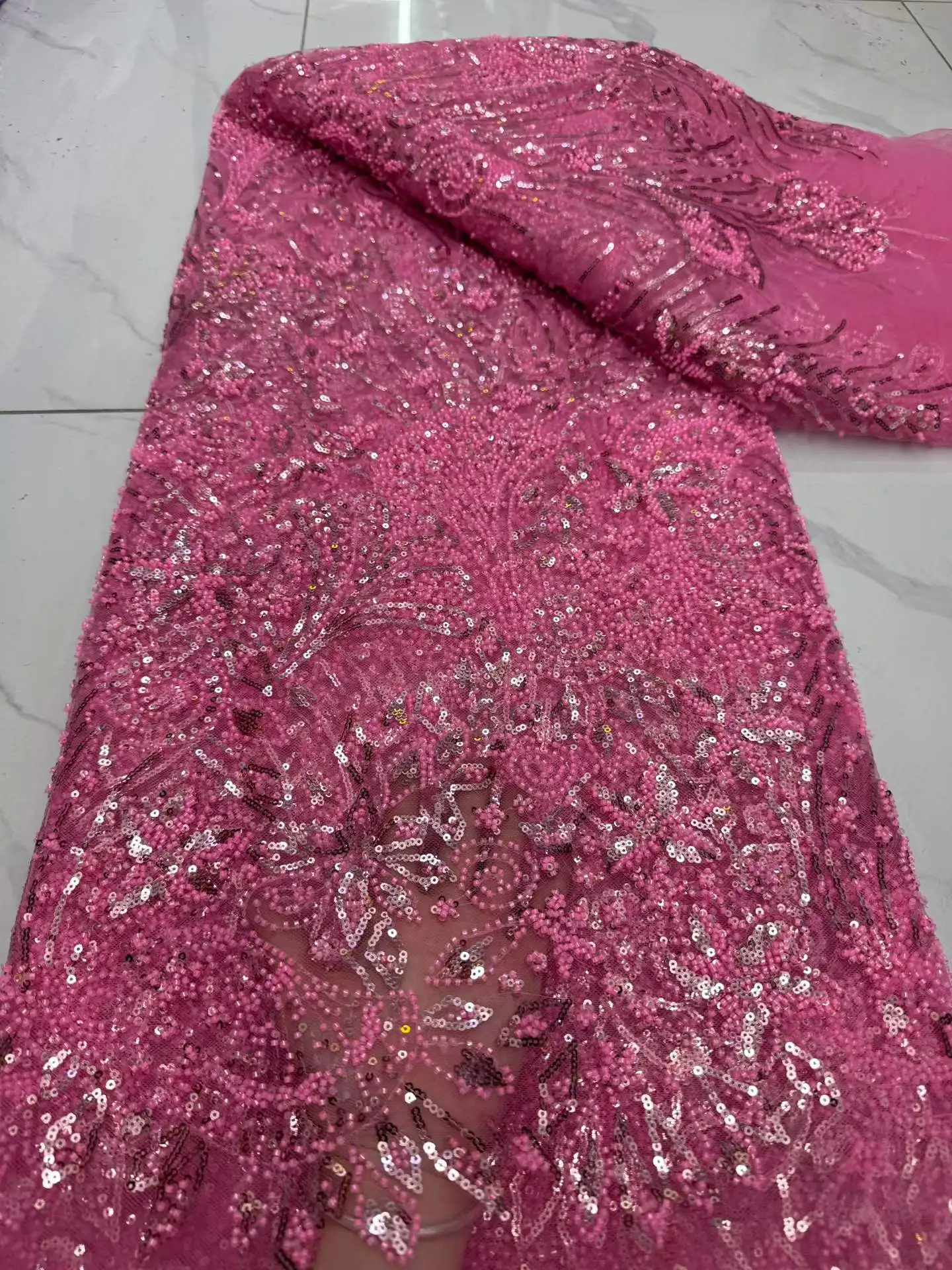 African Sequins Lace Fabrics Fashion Nigerian Embroidery Beaded Tulle Lace Fabric High Quality For Sewing Cloth Party Dress
African Sequins Lace Fabrics Fashion Nigerian Embroidery Beaded Tulle Lace Fabric High Quality For Sewing Cloth Party Dress