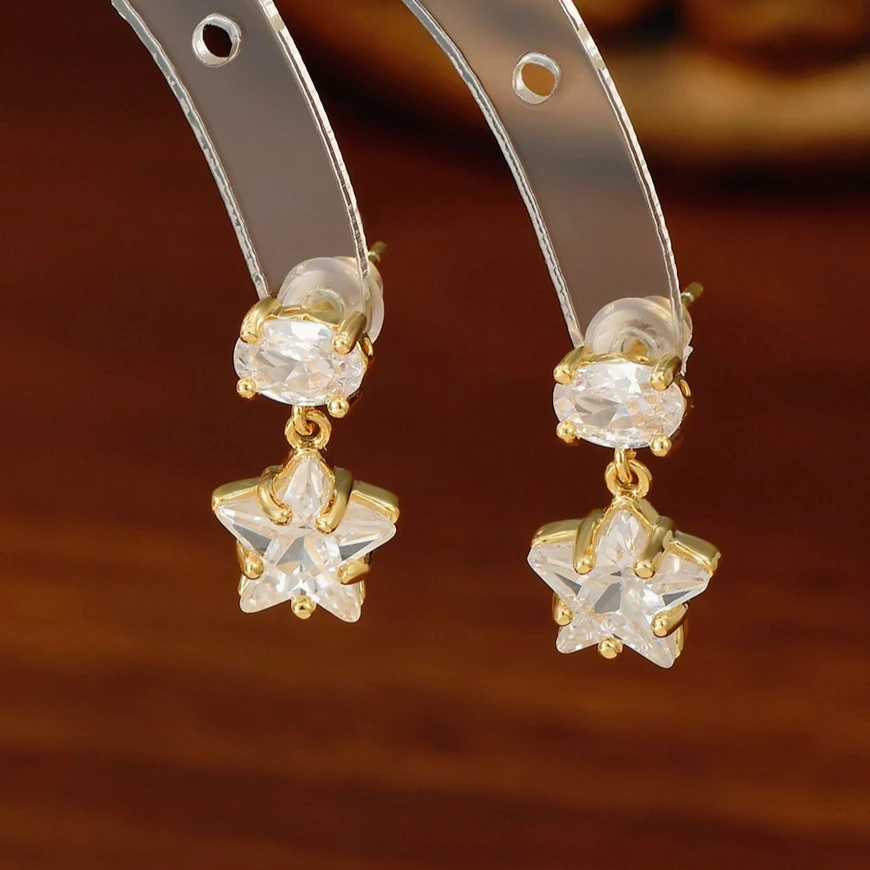 French Retro-style Fashionable Design Zirconia Stud Earrings for Women, Simple and Versatile Five-pointed Star Girl Earrings
French Retro-style Fashionable Design Zirconia Stud Earrings for Women, Simple and Versatile Five-pointed Star Girl Earrings