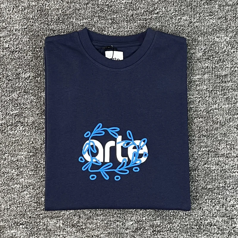 Футболка Royal Blue ARTE с принтом логотипа и вышивкой с цветочным графическим рисунком для мужчин и женщин, повседневная уличная одежда, летняя свободная футболка с короткими рукавами, топы
Футболка Royal Blue ARTE с принтом логотипа и вышивкой с цветочным графическим рисунком для мужчин и женщин, повседневная уличная одежда, летняя свободная футболка с короткими рукавами, топы