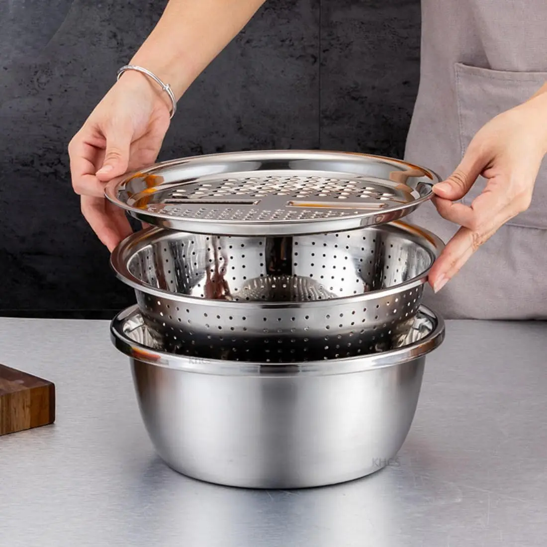 3-in-1 Stainless Steel Grater, Slicer, and Colander for Kitchen Prep
3-in-1 Stainless Steel Grater, Slicer, and Colander for Kitchen Prep