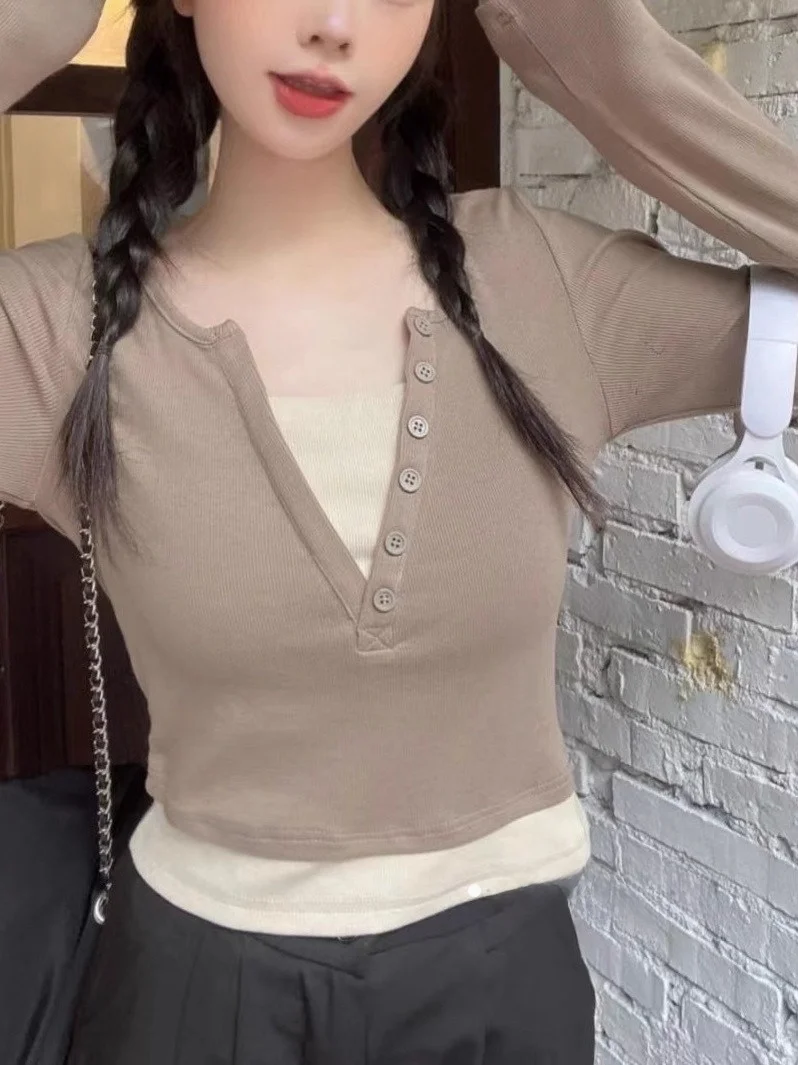 Ele V-Ne Knitted Long Sve Base irt Women's Slim Fit Color Blo T-irt Casual Sle Autumn Winter Faion Top
Ele V-Ne Knitted Long Sve Base irt Women's Slim Fit Color Blo T-irt Casual Sle Autumn Winter Faion Top