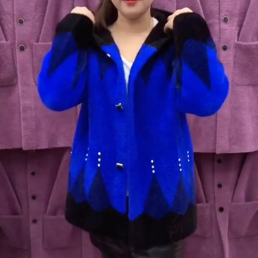 Middle-Aged Elderly Diamonds Cardigan Women Autumn and Winter Long-Sleeved 2024 New Fashion Tops Short Cardigans Coat T61
Middle-Aged Elderly Diamonds Cardigan Women Autumn and Winter Long-Sleeved 2024 New Fashion Tops Short Cardigans Coat T61