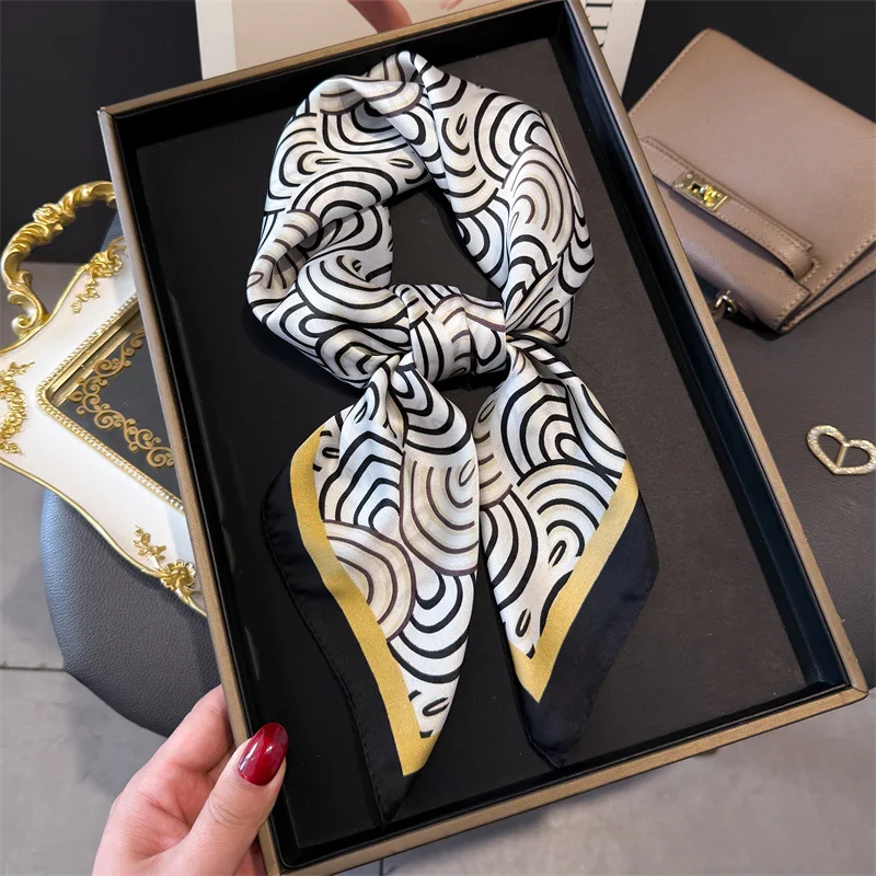 2025 Fashion New Luxury Brand Silk Square Scarf Floral Women Neck Scarves Hair Bandana Headkerchief Shawl Wrap Hijab Echarpe
2025 Fashion New Luxury Brand Silk Square Scarf Floral Women Neck Scarves Hair Bandana Headkerchief Shawl Wrap Hijab Echarpe