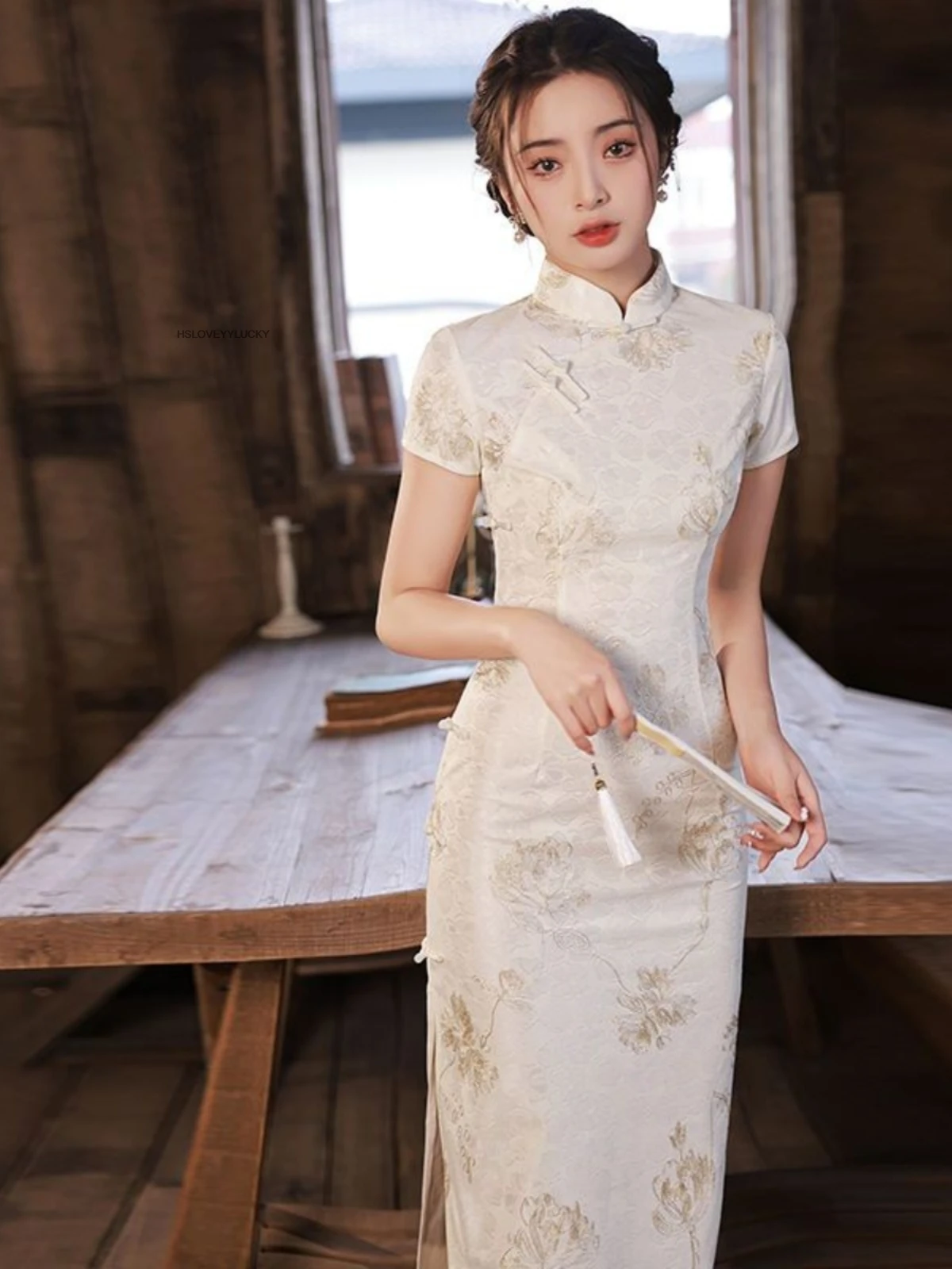 Белое кружевное женское платье Cheongsam с коротким рукавом, традиционное винтажное платье, костюмы для показа, тонкий халат Ципао с вышивкой, женское платье Cheongsam
Белое кружевное женское платье Cheongsam с коротким рукавом, традиционное винтажное платье, костюмы для показа, тонкий халат Ципао с вышивкой, женское платье Cheongsam