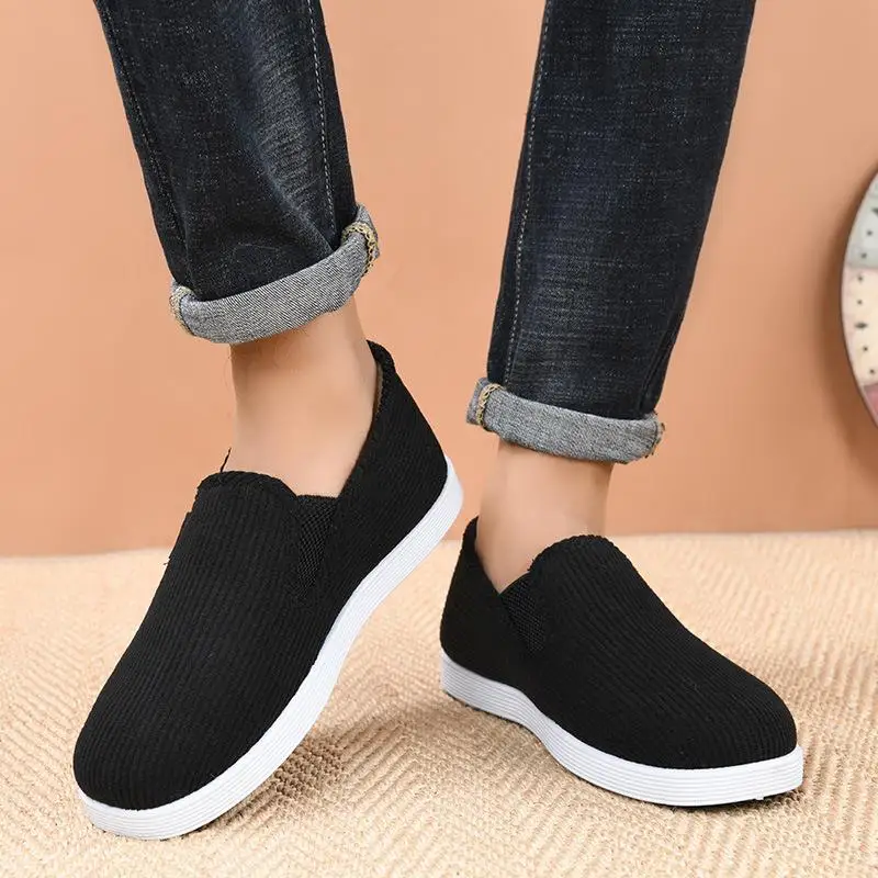 Men's Fleece Lined Slip-On Work Shoes Warm Velvet Shoes Elderly Men's Comfortable Walking Labor Protection Cotton Shoes
Men's Fleece Lined Slip-On Work Shoes Warm Velvet Shoes Elderly Men's Comfortable Walking Labor Protection Cotton Shoes