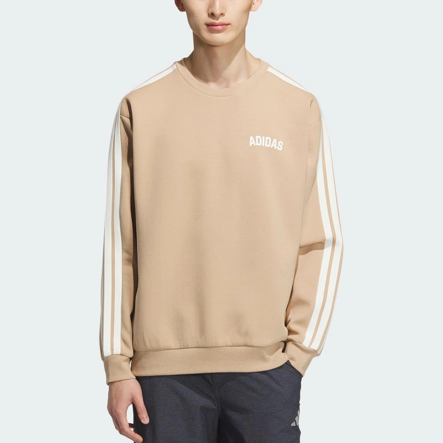 Оригинальный мужской теплый свободный вязаный свитшот Adidas на осень-зиму 2025 года KC2849
Оригинальный мужской теплый свободный вязаный свитшот Adidas на осень-зиму 2025 года KC2849