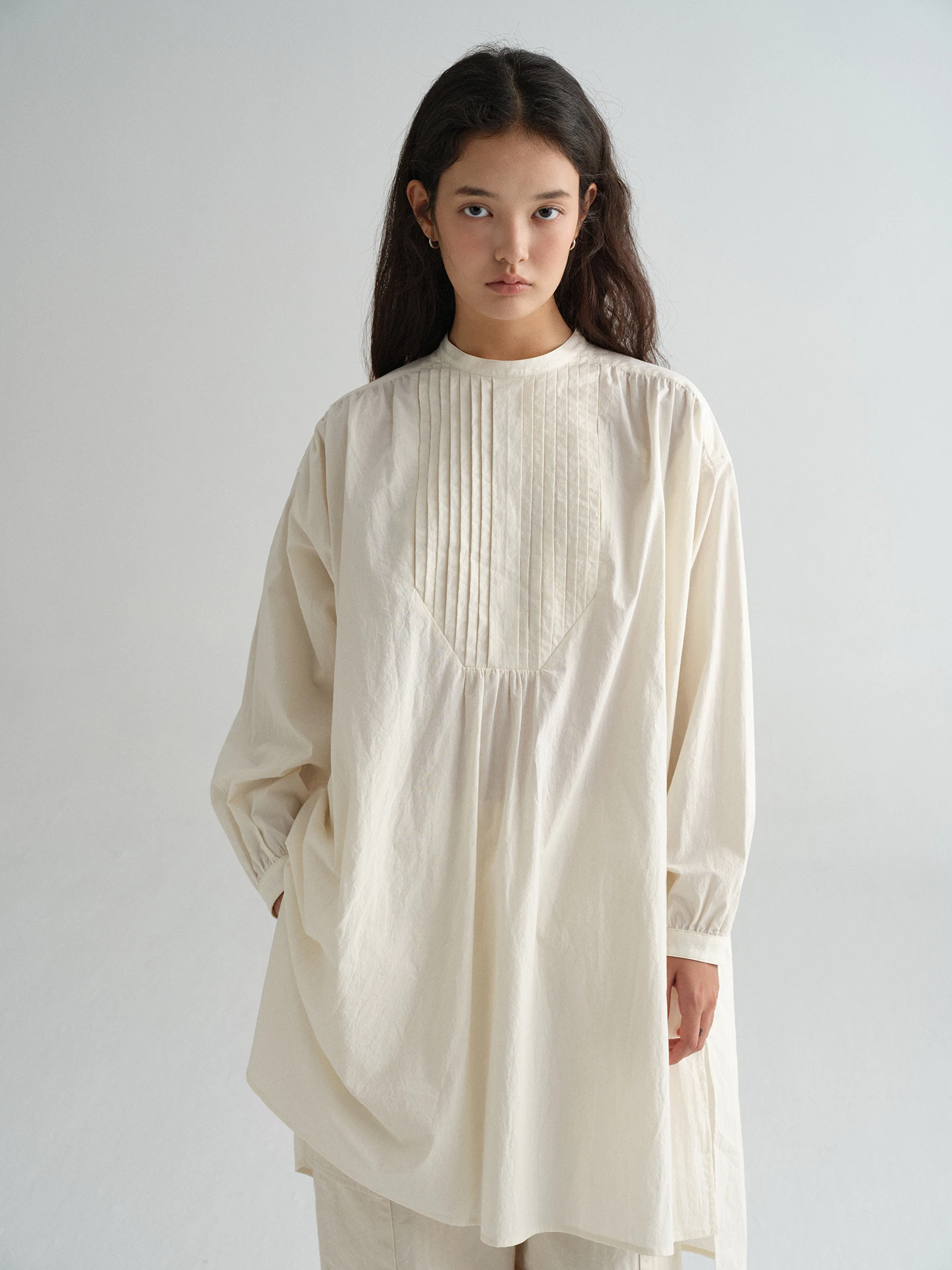 Винтажная женская хлопковая рубашка свободного кроя средней длины с длинными рукавами, защитой от солнца, модным воротником-стойкой, в стиле Douparent
Винтажная женская хлопковая рубашка свободного кроя средней длины с длинными рукавами, защитой от солнца, модным воротником-стойкой, в стиле Douparent