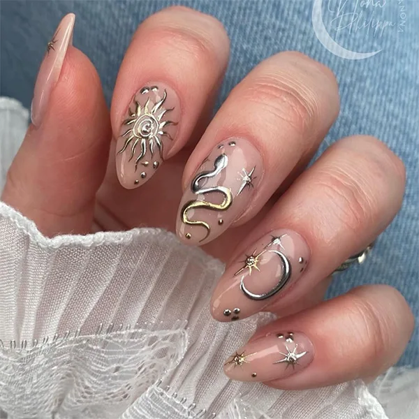 24Pcs Short Almond Nails Set Press on 3D Silver Sun Moon Starburst with Design False Nails Detachable Full Cover Fake Nails Tips
24Pcs Short Almond Nails Set Press on 3D Silver Sun Moon Starburst with Design False Nails Detachable Full Cover Fake Nails Tips