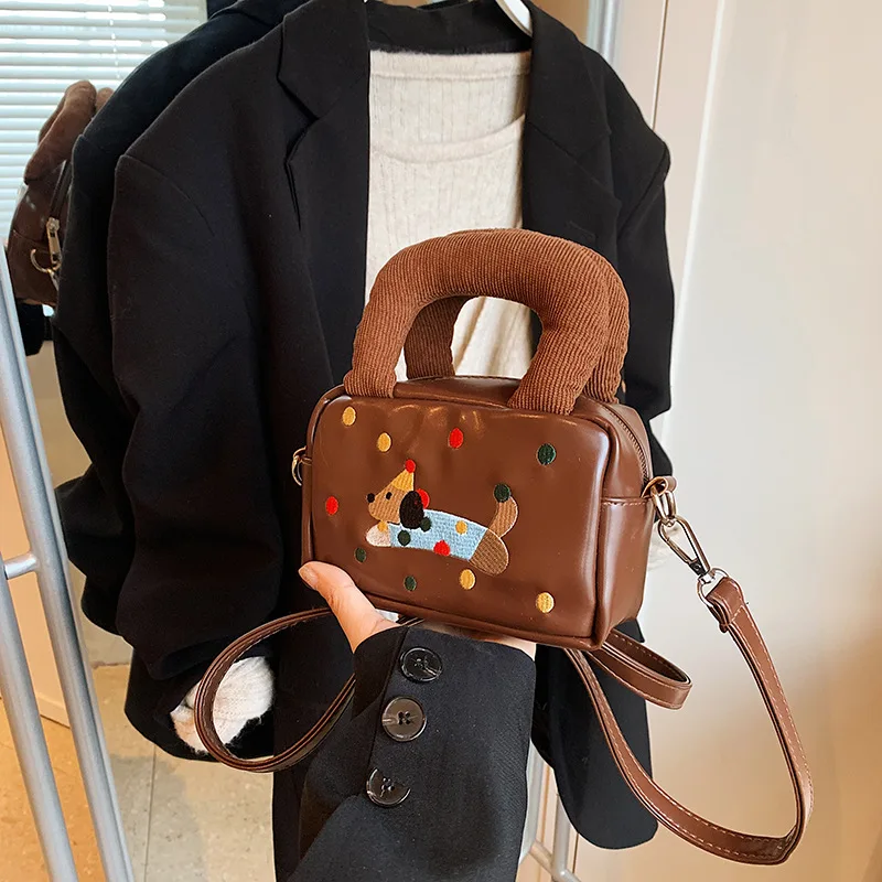 Women Korean Ins Cute Girls Elegant Female New Cartoon Brown Dachshund Bag Fashion Shoulder Small Square Causal Bags Sweet Style
Women Korean Ins Cute Girls Elegant Female New Cartoon Brown Dachshund Bag Fashion Shoulder Small Square Causal Bags Sweet Style
