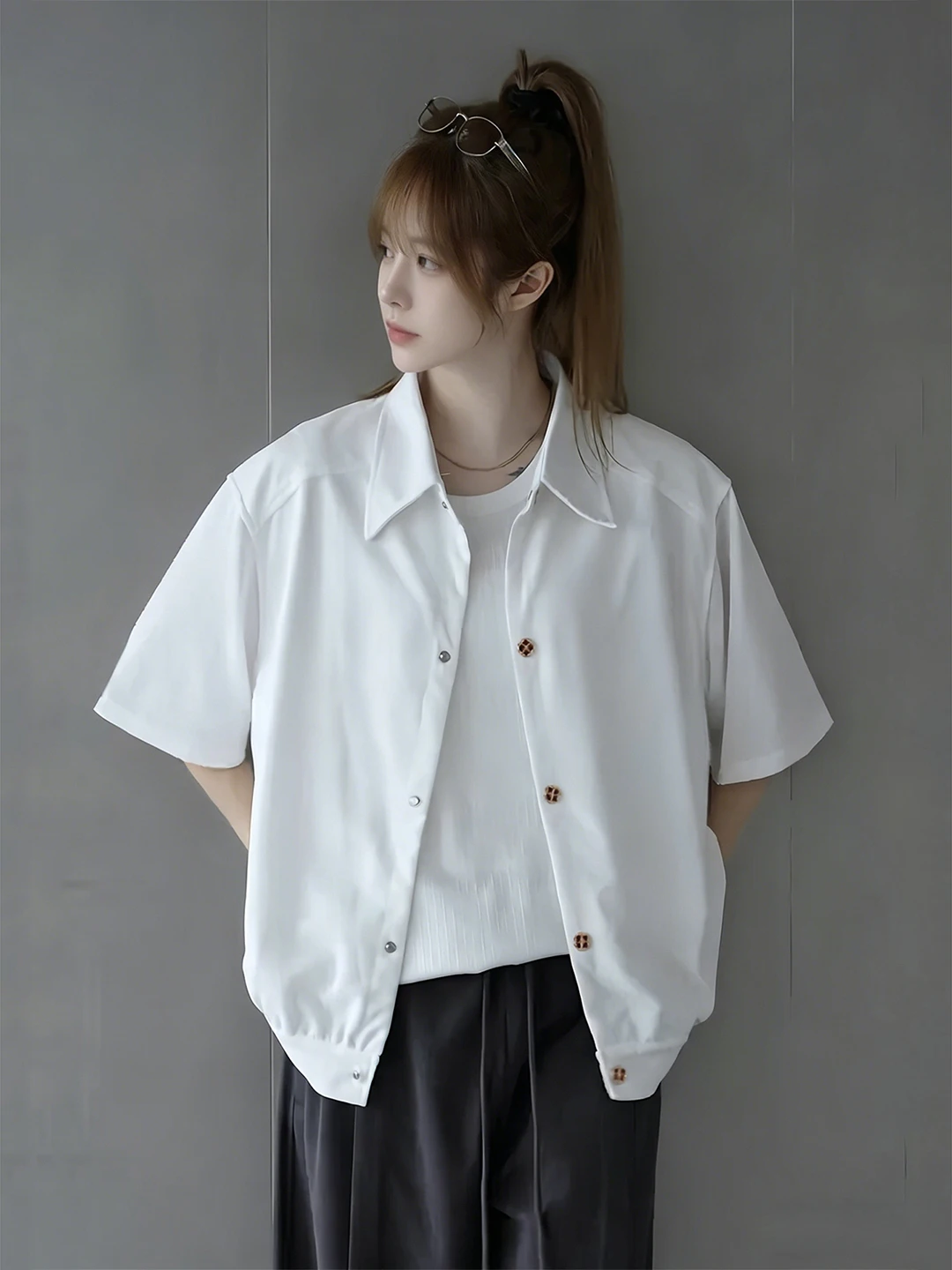 Ice Silk Short Sleeve Shirt Red Ruby Button Shape Loose Fit Men Women Summer Casual Comfortable Breathable Polyester Fiber
Ice Silk Short Sleeve Shirt Red Ruby Button Shape Loose Fit Men Women Summer Casual Comfortable Breathable Polyester Fiber