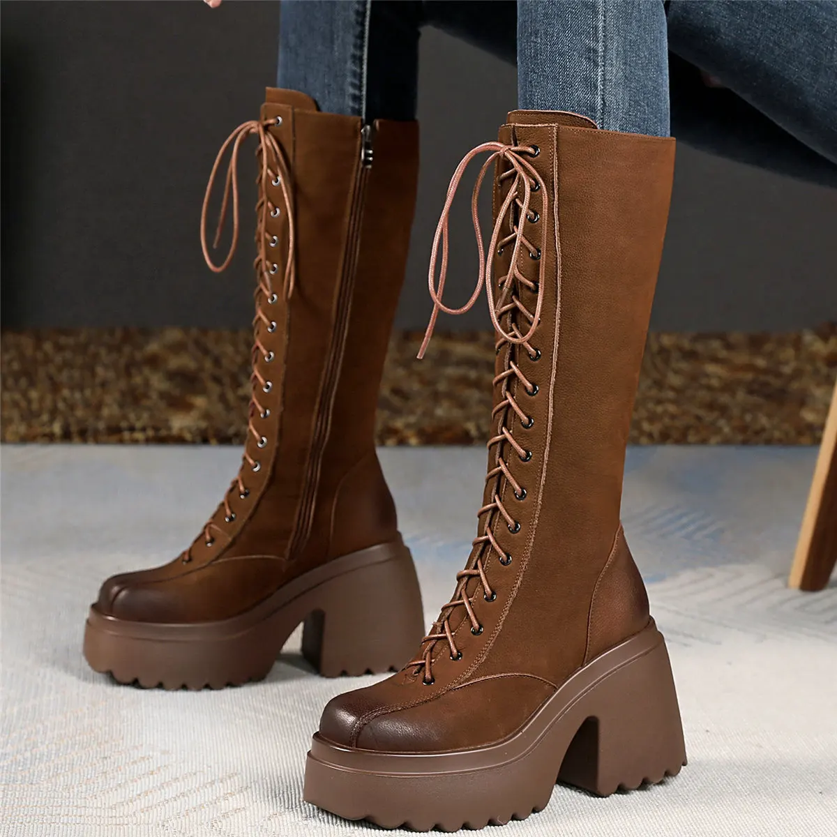 Thigh High Shoes Women Lace Up Genuine Leather Chunky High Heels Boots Female Winter Warm Round Toe Platform Pumps Casual Shoes
Thigh High Shoes Women Lace Up Genuine Leather Chunky High Heels Boots Female Winter Warm Round Toe Platform Pumps Casual Shoes