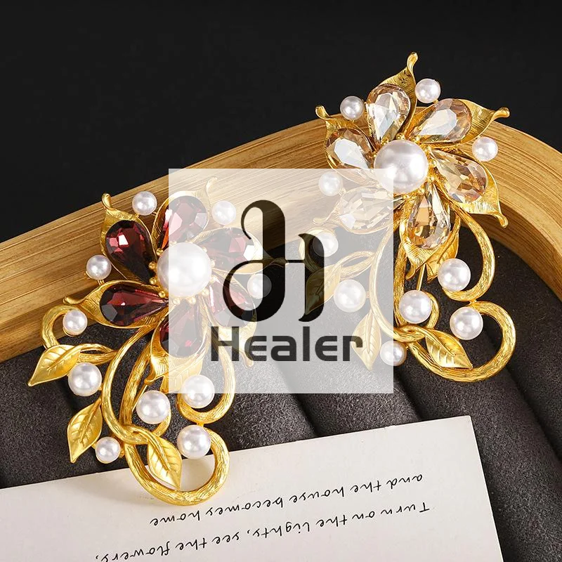 Ретро-броши с цветочным узором и стразами для женщин и унисекс, 2 цвета, из сплава, для вечеринок и повседневной носки, подарки
Ретро-броши с цветочным узором и стразами для женщин и унисекс, 2 цвета, из сплава, для вечеринок и повседневной носки, подарки