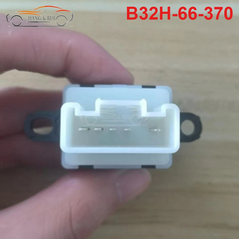 For Mazda 3 Mazda3 2003 2004 2005 2006 2007 2008 2009 Electric Window Control Switch Button Spare Parts B32H-66-370 BP4L-66-350
For Mazda 3 Mazda3 2003 2004 2005 2006 2007 2008 2009 Electric Window Control Switch Button Spare Parts B32H-66-370 BP4L-66-350