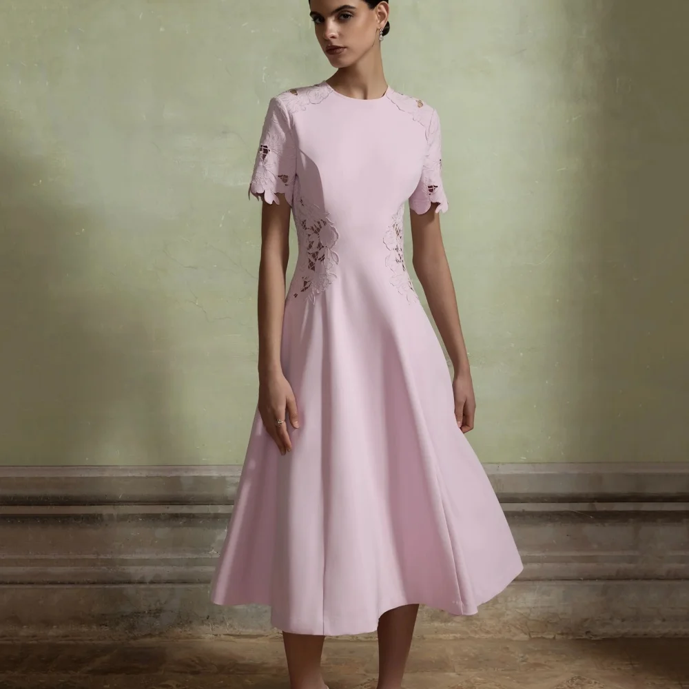 Customized Mother of the Wedding Dress A Line V Neck Party Gown Flare Sleeve Chiffon Simple Evening robe invitée mariage
Customized Mother of the Wedding Dress A Line V Neck Party Gown Flare Sleeve Chiffon Simple Evening robe invitée mariage