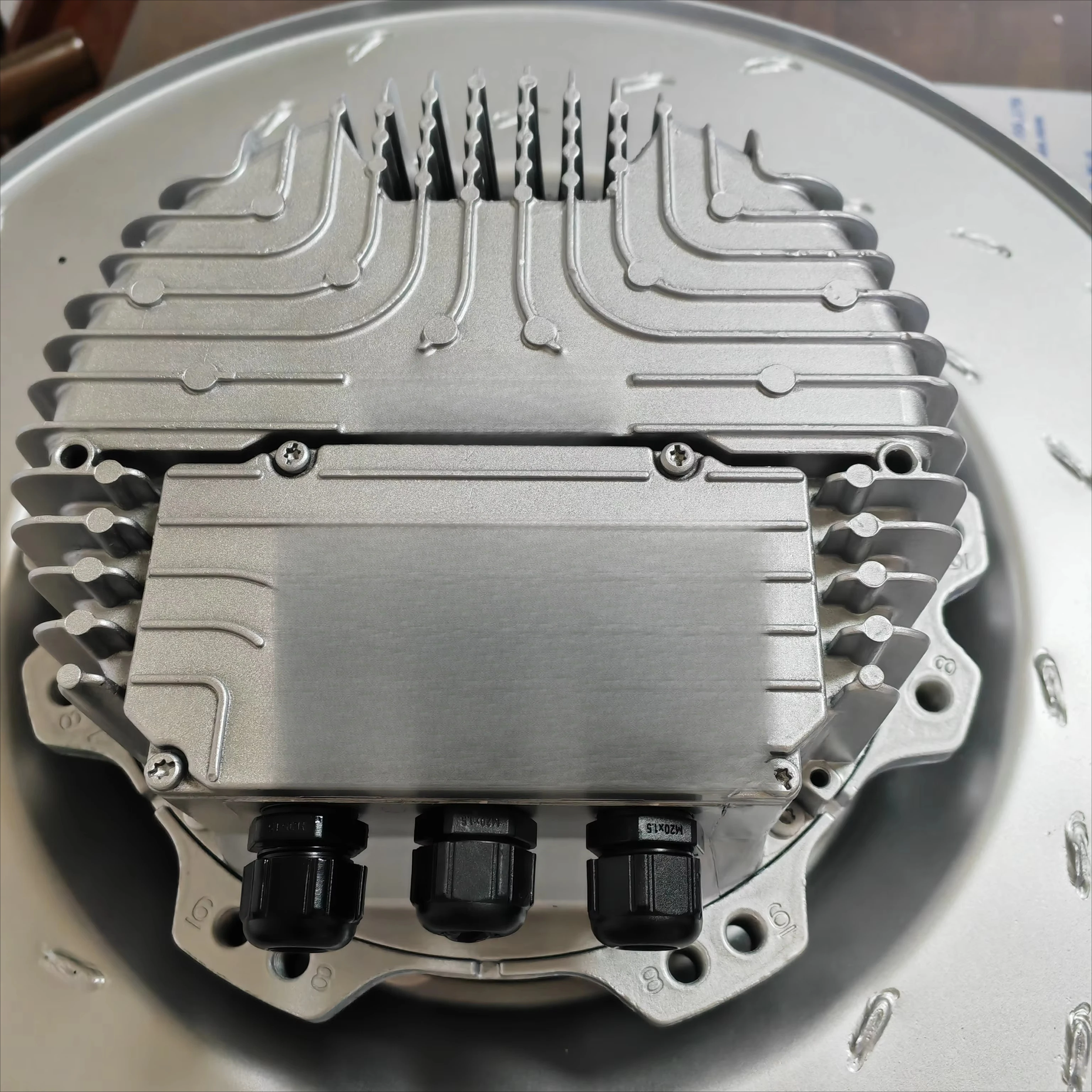 Air Conditioning Indoor Fan Motor R3G500-AQ33-01 5500W 2200RPM 400V for HVAC Parts
Air Conditioning Indoor Fan Motor R3G500-AQ33-01 5500W 2200RPM 400V for HVAC Parts