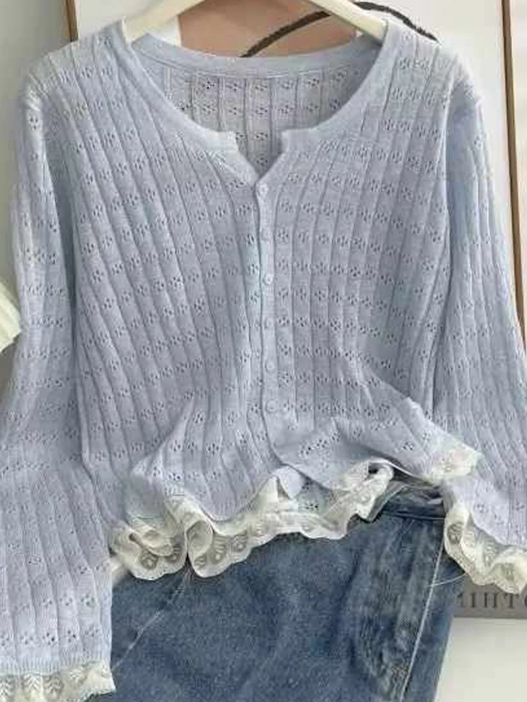 Korean Style Chic Long Sleeve Thin Knitted Cardigan Women's Spring Autumn Lace Splicing Soft Fashionable Top Straight Cut Com...
Korean Style Chic Long Sleeve Thin Knitted Cardigan Women's Spring Autumn Lace Splicing Soft Fashionable Top Straight Cut Com...
