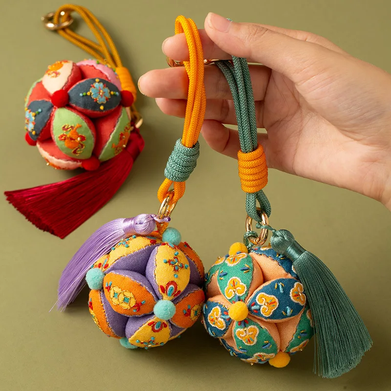 Chinese Style Ball Sachet, DIY Handmade Material Bag, Self Embroidered Safety Talisman, Car Pendant, Portable Creative Gift
Chinese Style Ball Sachet, DIY Handmade Material Bag, Self Embroidered Safety Talisman, Car Pendant, Portable Creative Gift